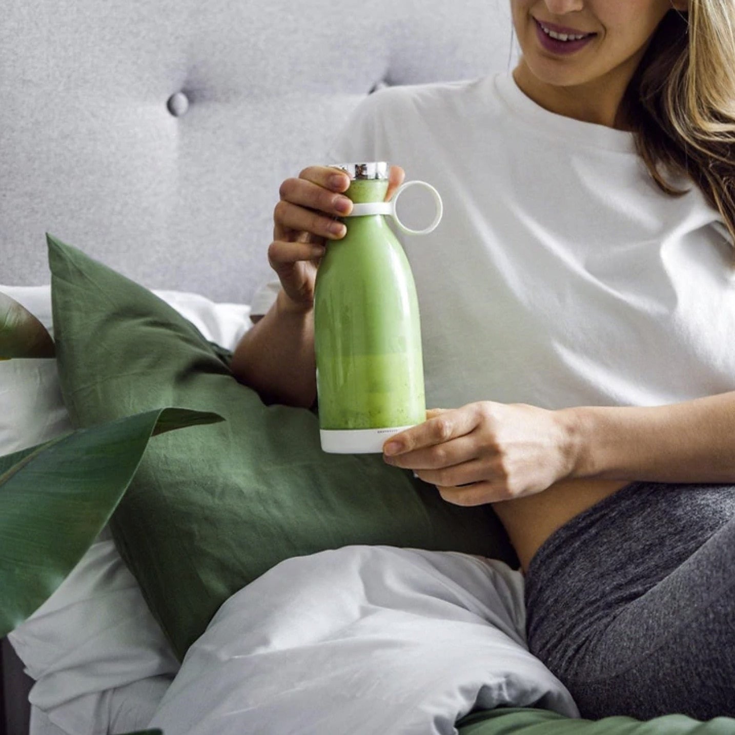 Glowvera Blender Bottle